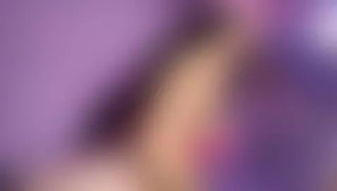 Your girl is online by liacox