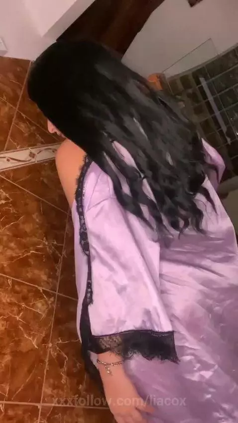 Let's take a shower together? I will be answering messages! ... by liacox