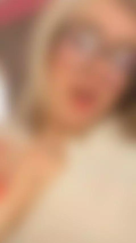 Discover the art of seduction in each of my movements. by rix-venom