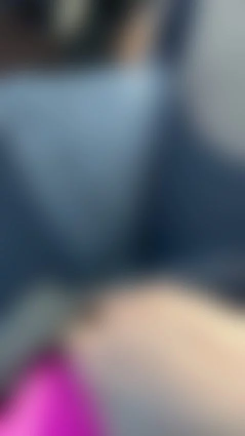 Sexting in the carpark got me all hot by optimysticx