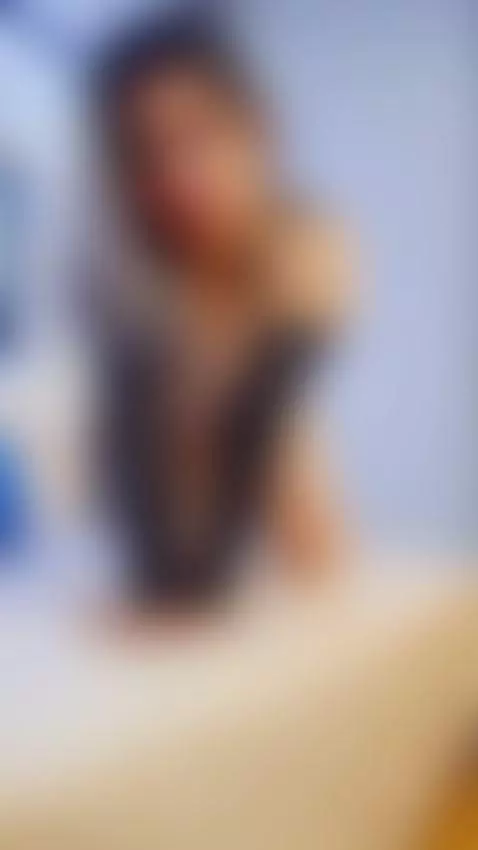 Come enjoy my hot body and make it wet with pleasure 🥵🔥 by elizabethadams1