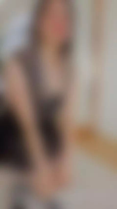 Enjoy my hot body and fill it with pleasure. 💦🥵 by elizabethadams1