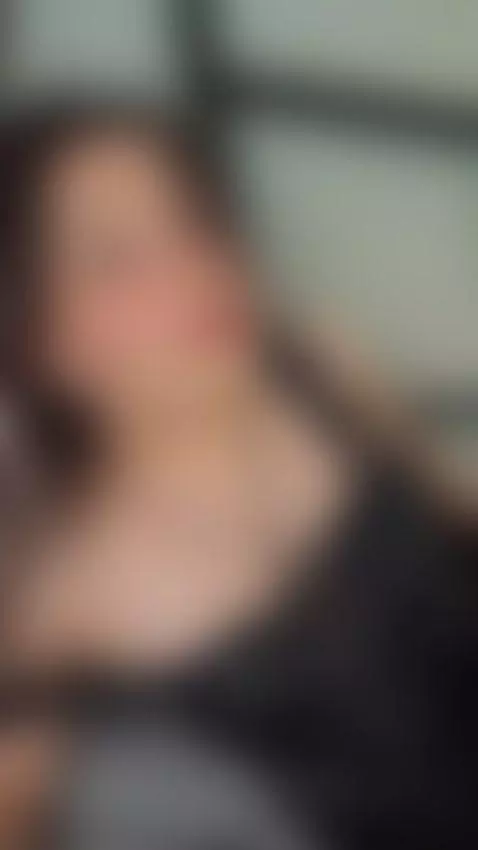 I want you to fuck me hard with your eyes while I cum 💦😩 by elizabethadams1