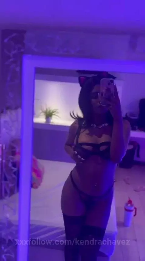 Meow 😻 by kendrachavez