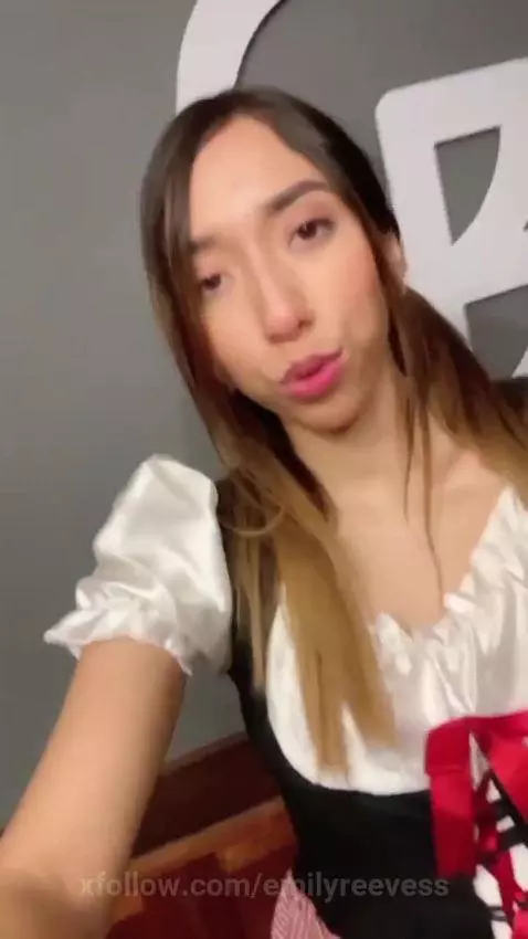 Online Now - Your naughty girl wants to please you today😳 by emilyreevess