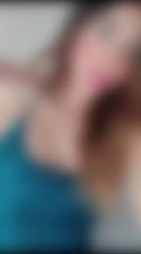 I really want to feel your cock, I'm super hot by emilyreevess