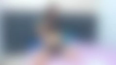 this sexy girl need a men so good to fuck me! by emilyreevess