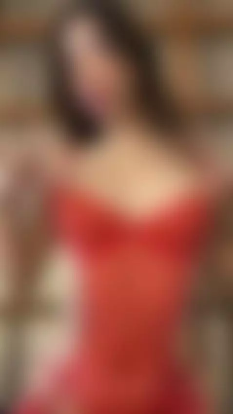 hey dear que tal te parecen mis pechos? by emilyreevess