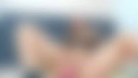 I love touching my pussy for you by emilyreevess