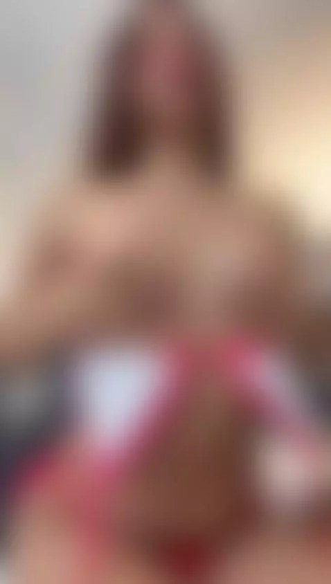 te gustan?  deberías de chuparlas by emilyreevess