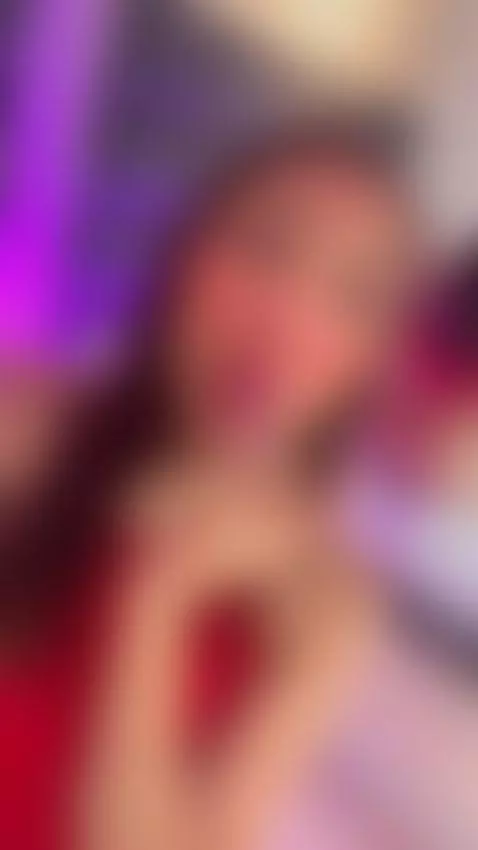 es mitad de semana y estoy muy caliente para ti nos divertim... by emilyreevess