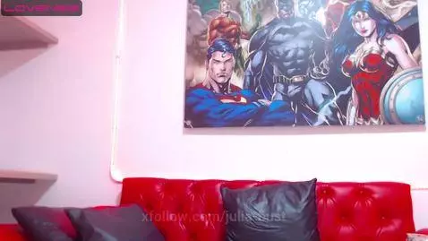 I'm online guys let's play, by julia-bust