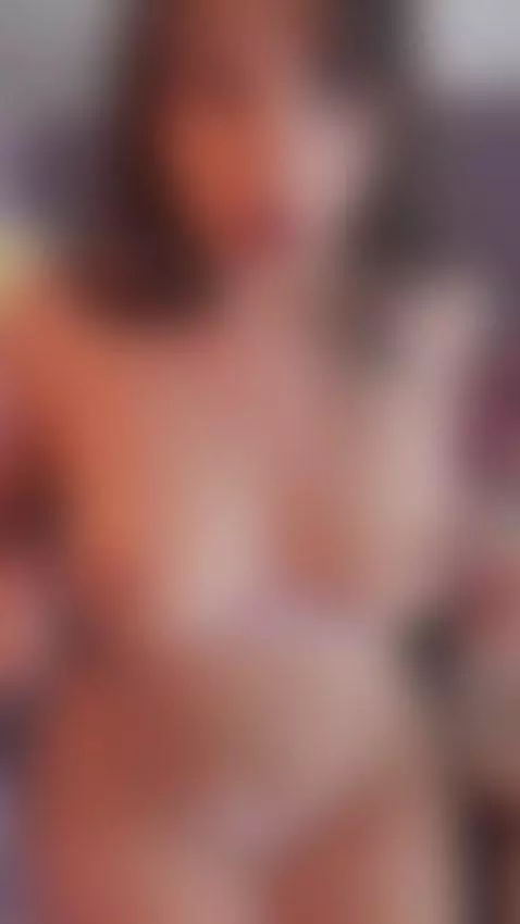 Just a quick peak by princesscarmen