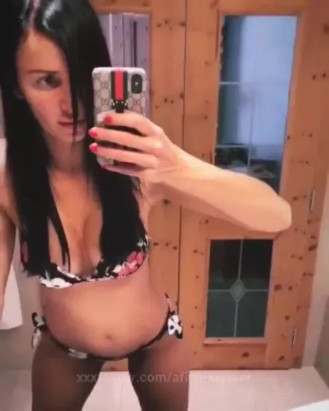 Posing by afina-kissser