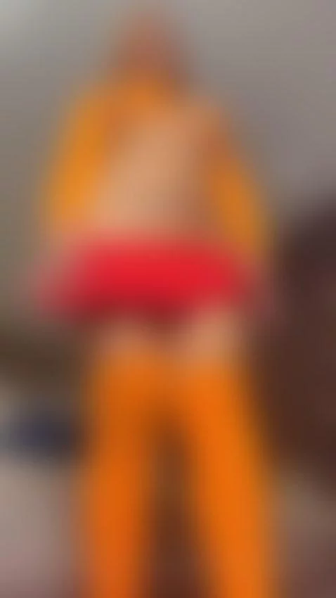 hands on your knees… ☺️ by andreafit