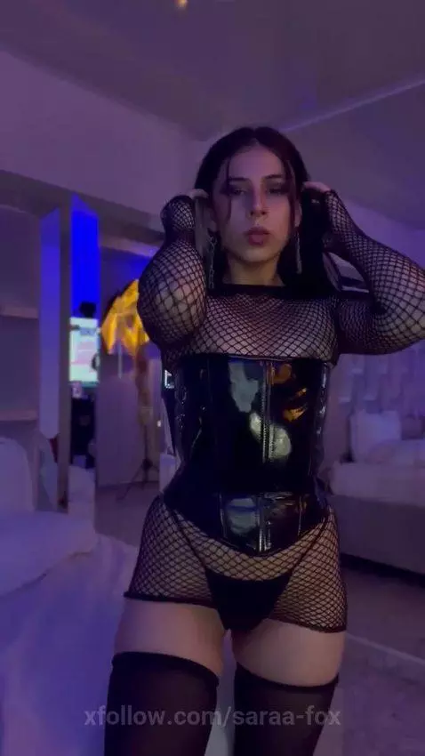 live now by saraa-fox