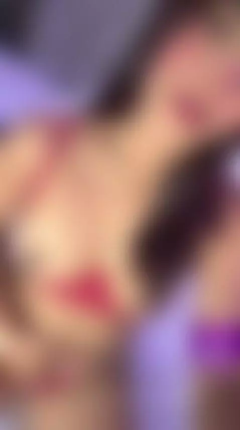 I’m Live… Ready to Get You Hard 💦 by cherryblossom23