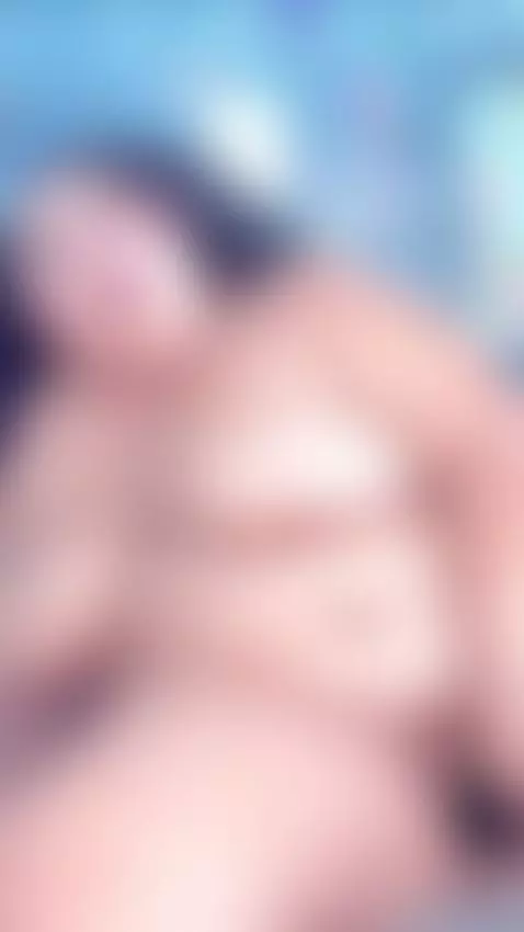 The vibrator feels so good on my clitoris, it makes me clima... by hurrenmatt