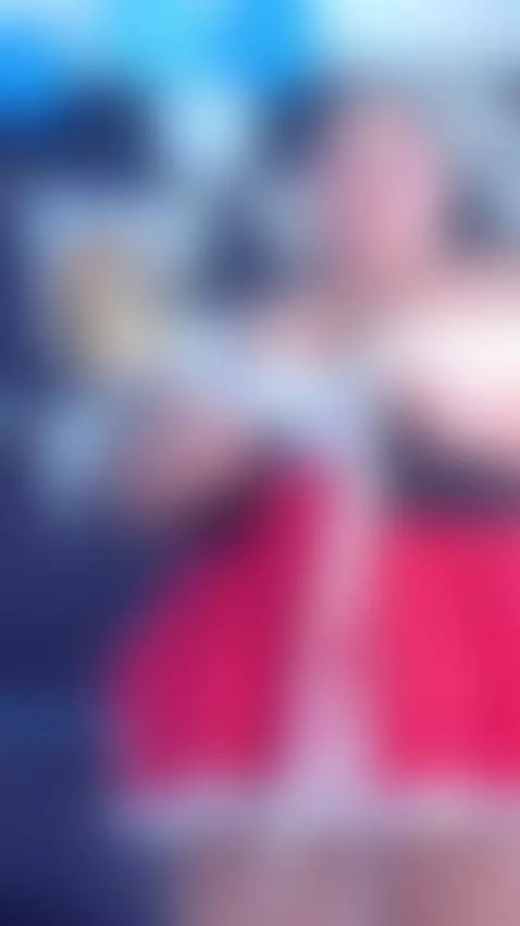 A stylish and sensual veil in homage to Oktoberfest 🍻 by hurrenmatt