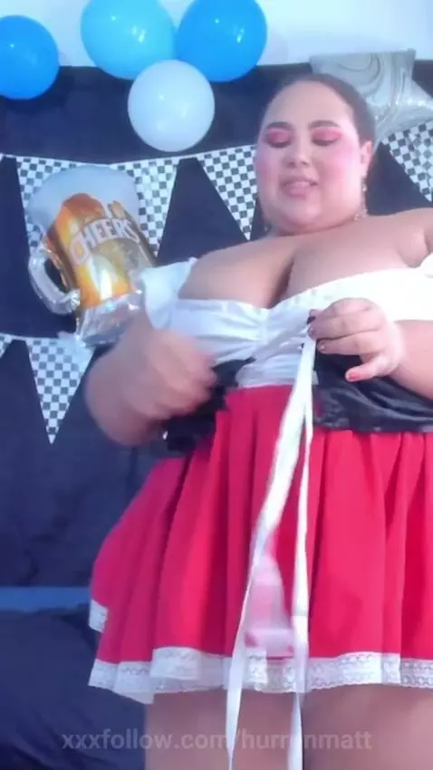 A stylish and sensual veil in homage to Oktoberfest 🍻 by hurrenmatt