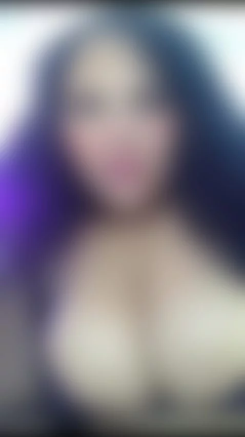 devour my big breasts 🔴🔴 by hurrenmatt