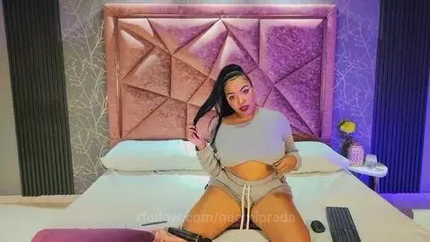 hey boy, come and enjoy 🔥 by naomiprada