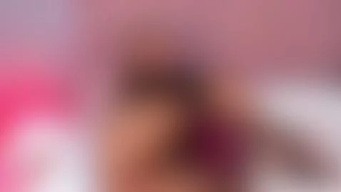 teasing my skin, want to help me with? by naomiprada