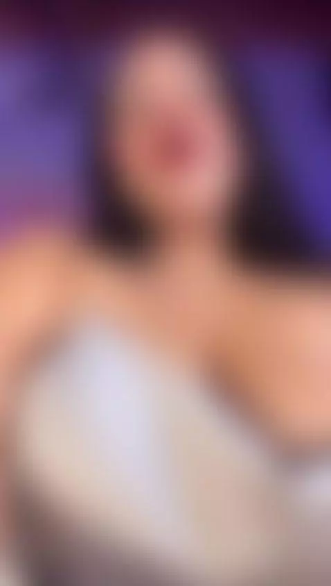 i need  a  good  fuck  , come  here by naomiprada