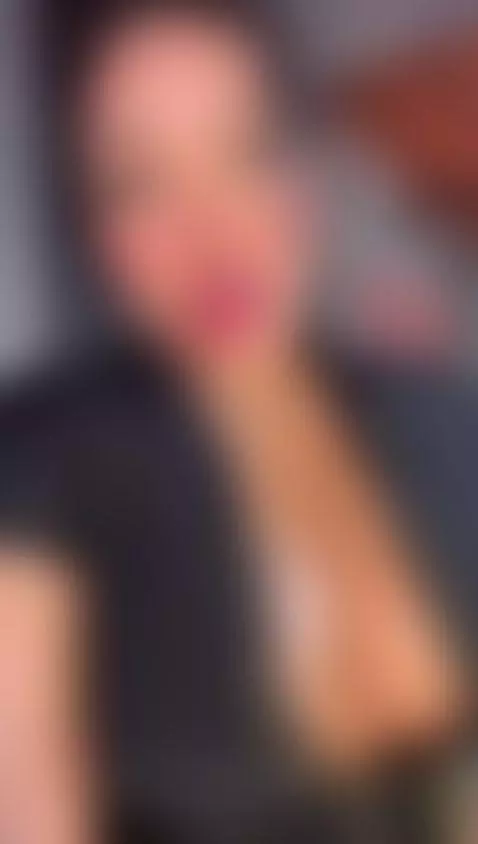 come  and play  with my huge  tits 👅😘 by naomiprada