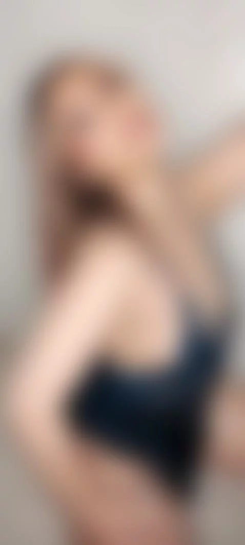 shower with me by abighaiilrusse