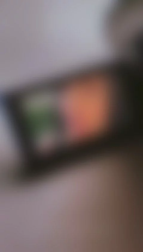 suck my finger by hollyshiit