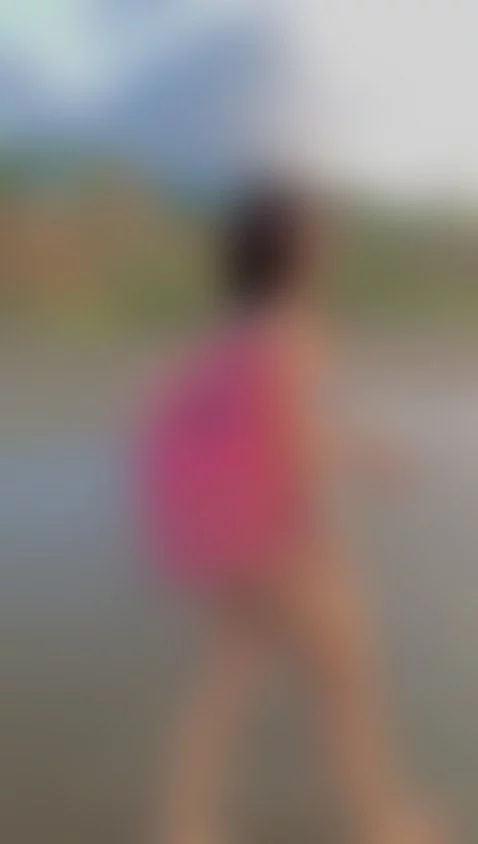 Swim with me? 🌊👙🎥 by minina-cattiva