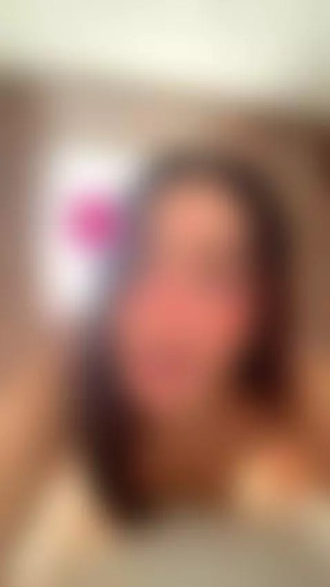 latina, natural by minina-cattiva