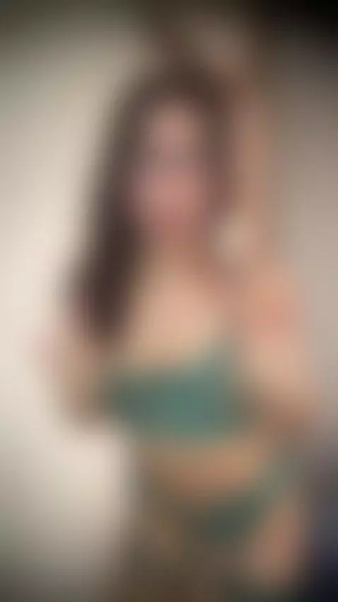 latina by minina-cattiva