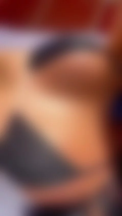 I like to sunbathe ☀️ by mellyohana