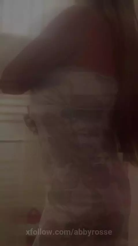 Do you want to see something delicious? by abbyrosse