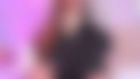 Happy sunday! I'm horny and sensual, come and touch my hard ... by april-bowie