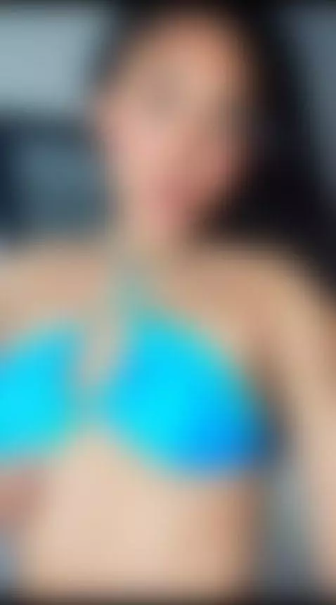 let me take you to sky 💙👅 by elenawilliams