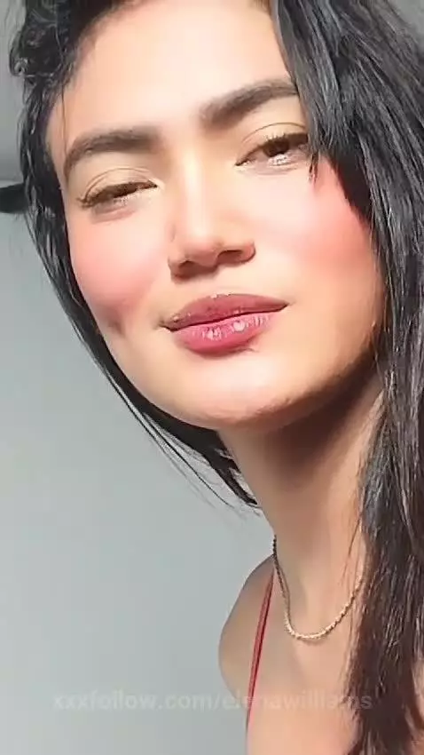 Do you want to kiss me? by elenawilliams