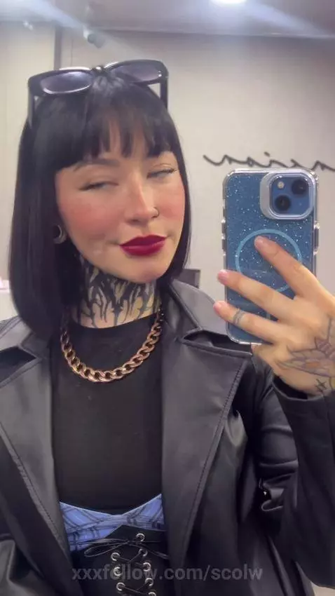 The Other Side of Beauty 🖤🖤 by scolw