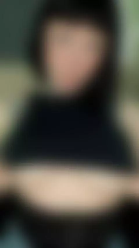 I tease with my presence. by scolw