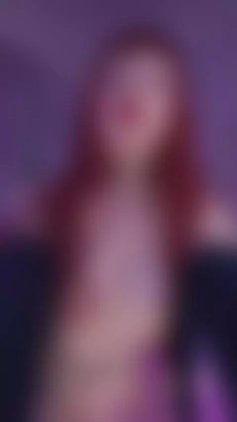 Do you think I'm pretty? 😏👄🔥 by cherryhill2