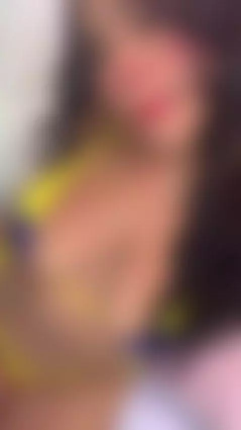 Live now! by veronicalodge23