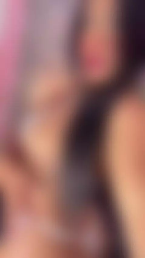 💋 Soft brunette charm, irresistible energy, and a look you w... by veronicalodge23