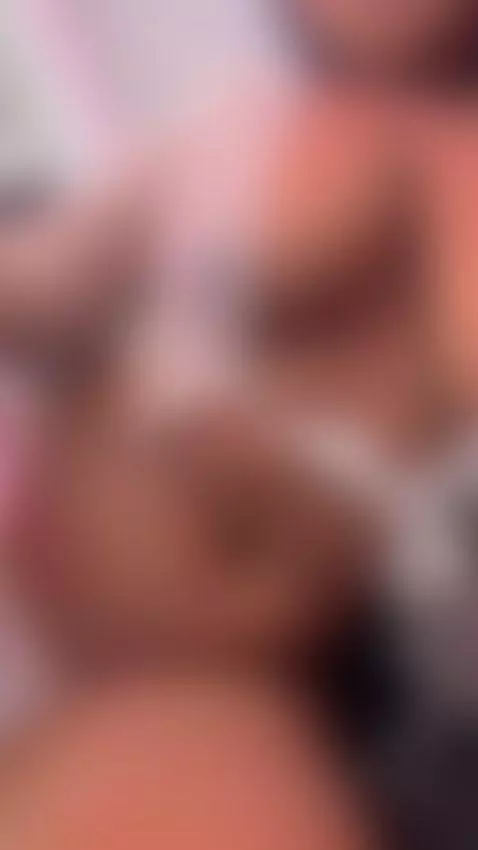 💦 My creamy pussy dripping and clenching tight, grinding on ... by veronicalodge23