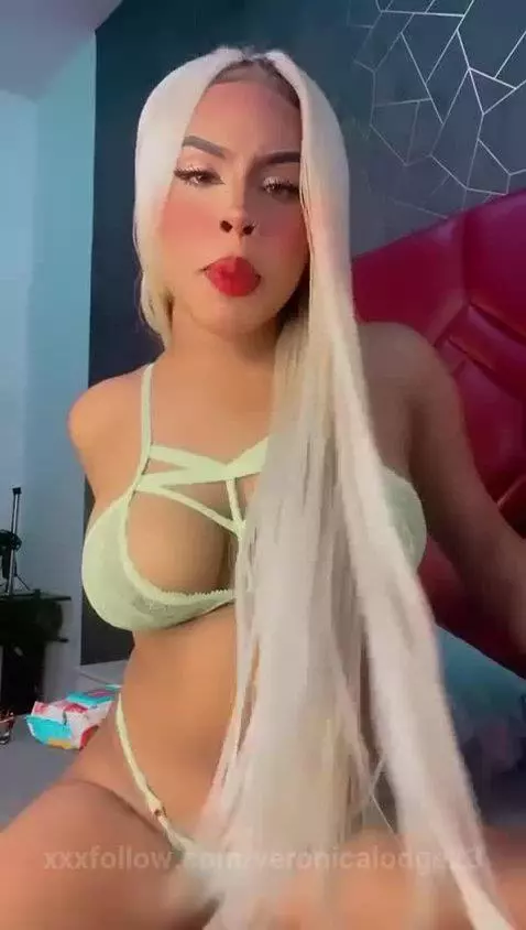 Come on play this hot brunette 🥵 by veronicalodge23