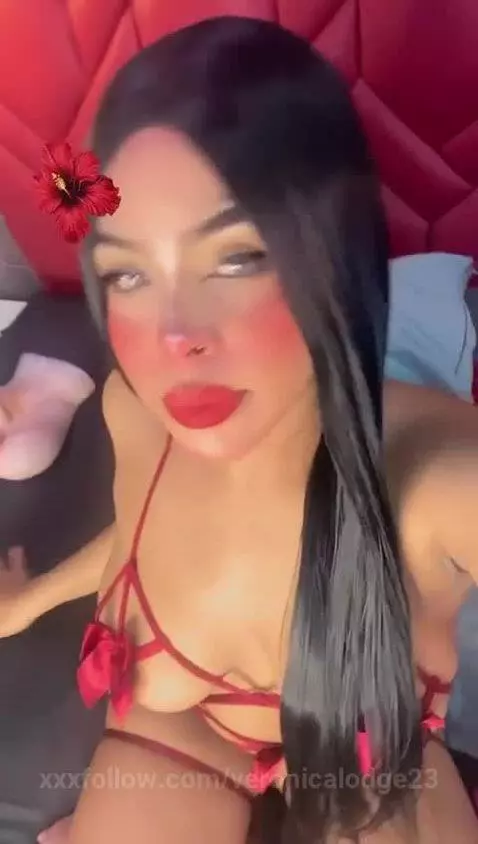 hey estoy tan caliente hoy, ven a darme todos tus jugos ♥ by veronicalodge23