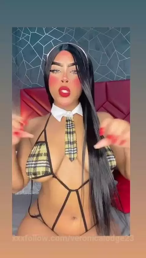 latina, bigtits, bigboobs by veronicalodge23