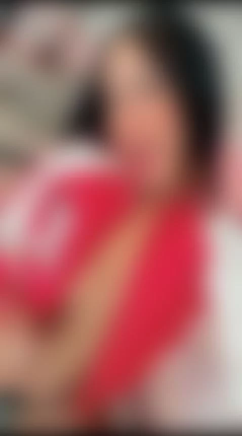 COME AND DISCOVER THE SURPRISE I'VE FOR YOU IN MY JACKET!🥵🔥 by veromontoya