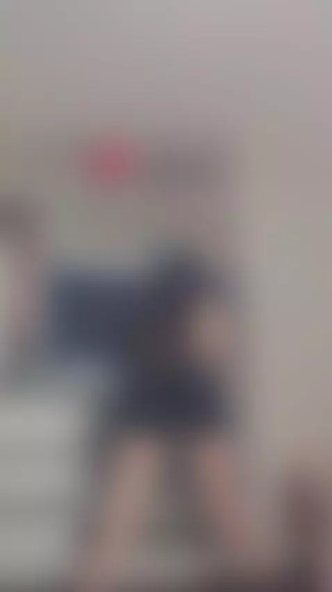 Sexy Girl Shaking Big Ass by latinahot37